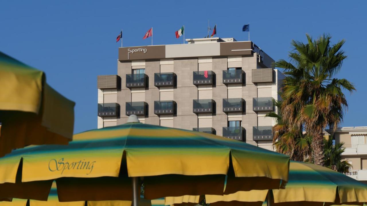Hotel Sporting Alba Adriatica Extérieur photo