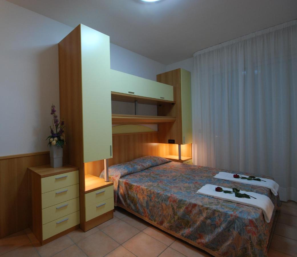 Hotel Sporting Alba Adriatica Extérieur photo