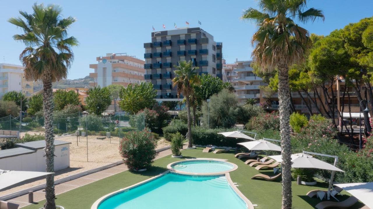 Hotel Sporting Alba Adriatica Extérieur photo